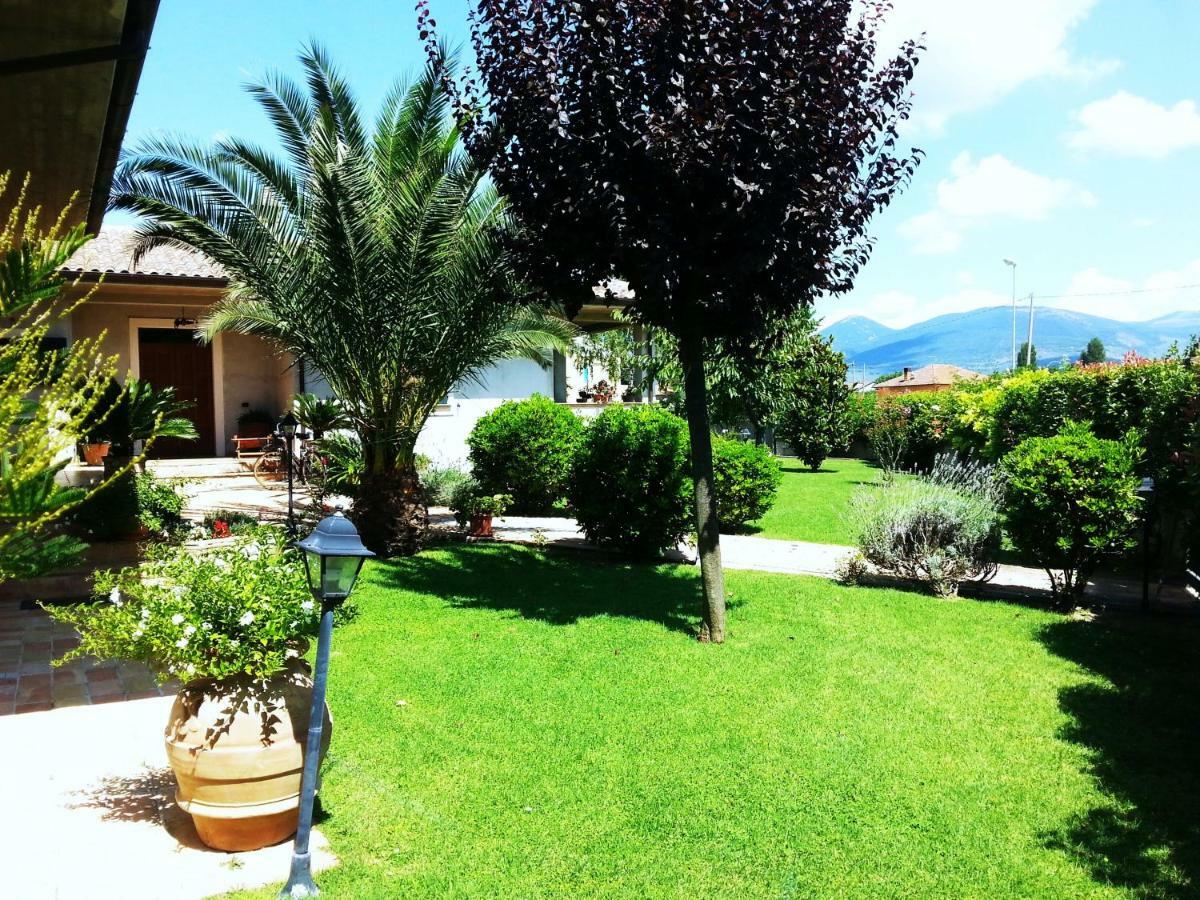 Bed and Breakfast Elisa House Foligno Exterior foto